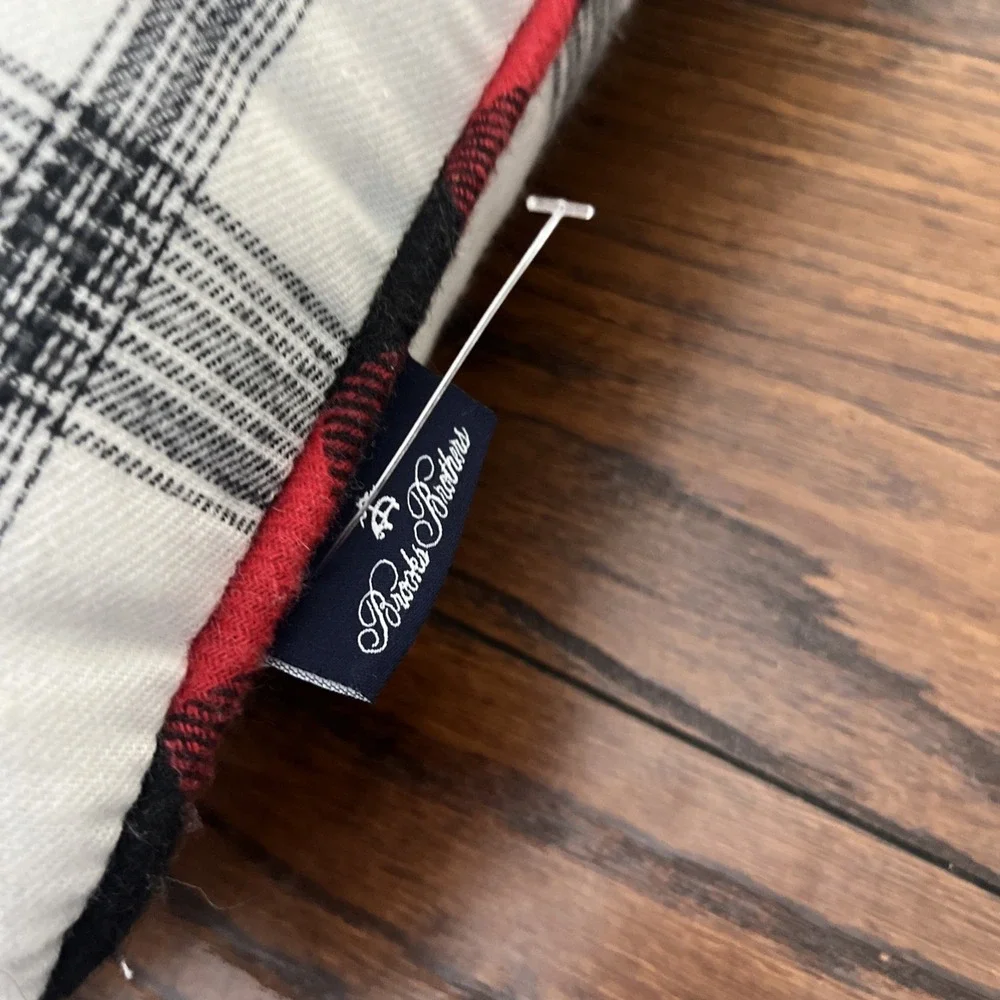 Brooks Brothers Plaid Pillow Snowflakes Flannel Red White And Blk